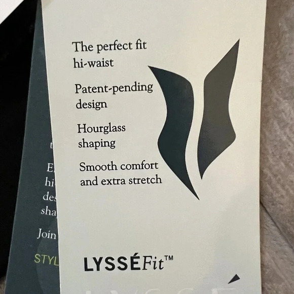 LYSSE Women’s Faux Leather Leggings Size Medium Black Textured Front Panel Moto - Picture 7 of 8